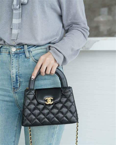 Introducing the New Chanel Kelly Bag of 2023 • Petite in Paris.